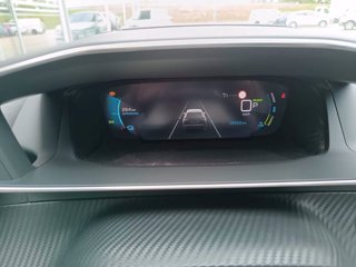 PEUGEOT e-2008 GT-LINE