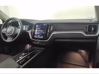 VOLVO XC60 Momentum Advanced, B4 AWD mildhybrid