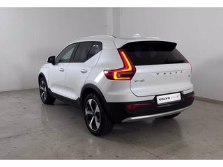VOLVO XC40 Core, B3 Mild hybrid, Benzina