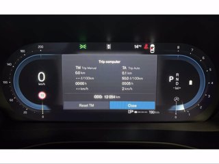 VOLVO XC40 Core, B3 Mild hybrid, Benzina