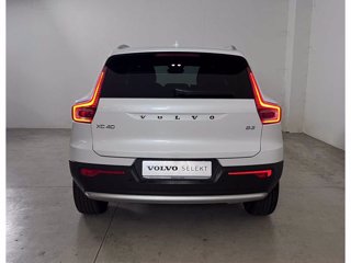 VOLVO XC40 Core, B3 Mild hybrid, Benzina