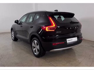 VOLVO XC40 Momentum Pro, D3 AWD automatico
