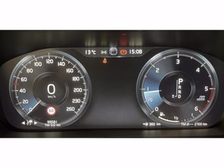 VOLVO XC90 D5 AWD G R-D 5P