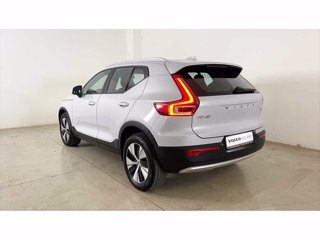 VOLVO XC40 Momentum Pro, T2 automatico Micro Hybrid