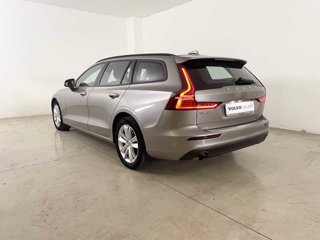 VOLVO V60 Momentum Core, B4 mild hybrid (D) automatico