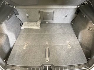 VOLVO XC40 Core, B3 Mild hybrid, Benzina