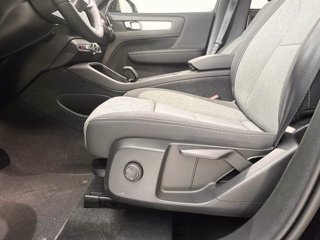 VOLVO XC40 Core, B3 Mild hybrid, Benzina