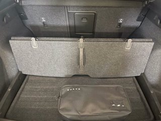 VOLVO XC40 Core, B3 Mild hybrid, Benzina