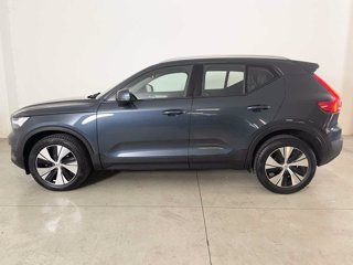 VOLVO XC40 Momentum Pro, T3 automatico