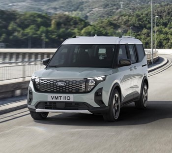 Ford Tourneo Eu Billboard Desktop Cactus Grey Front 21X9 2160X925 BB.Jpg.Renditions.Medium (1)