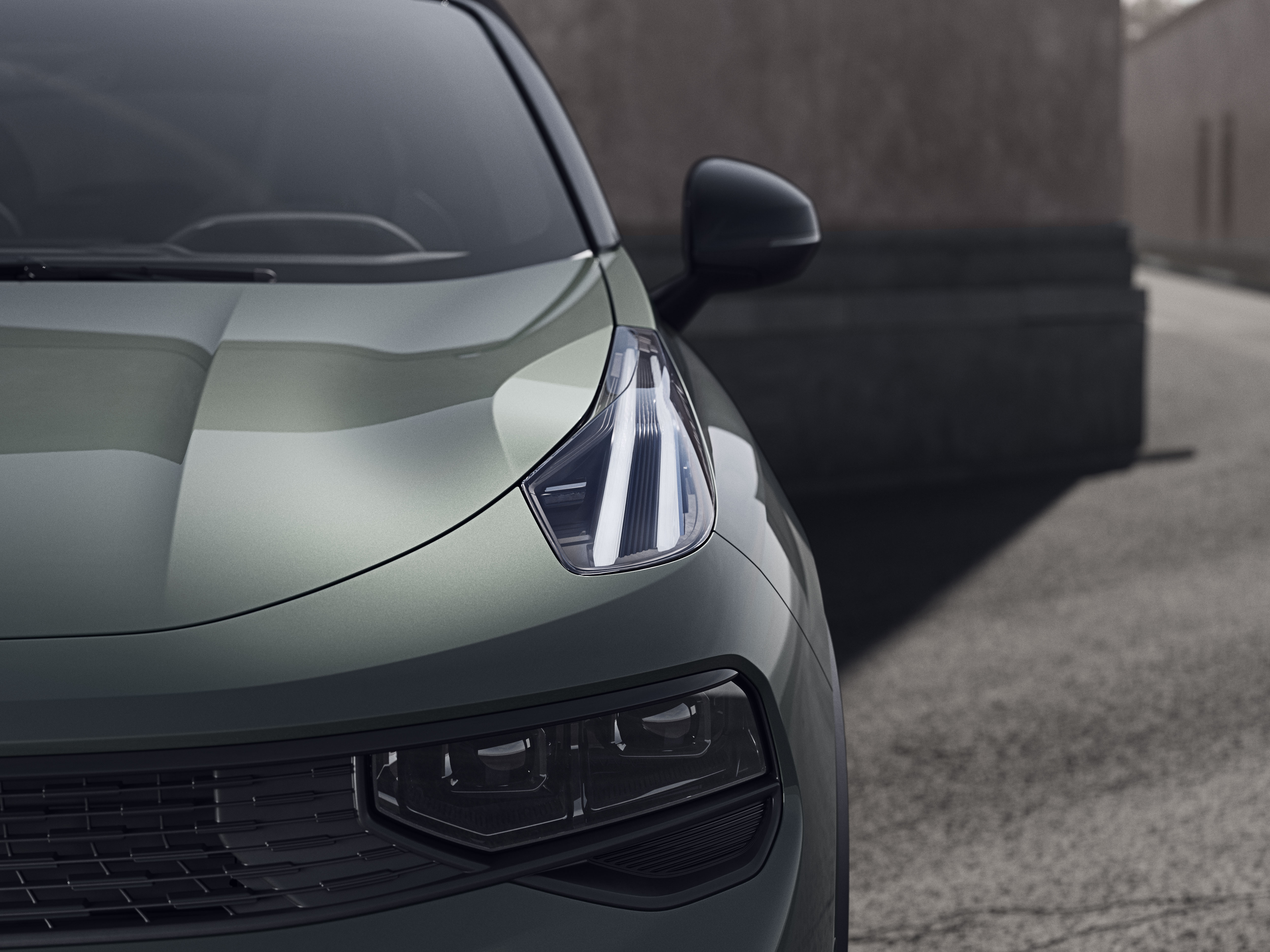 015 A3 Lamp Front Straight HIGH MINERALGREEN