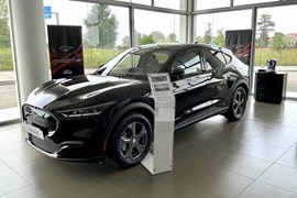 Vancimuglio Grumolo Delle Abbadesse Ford Store 07