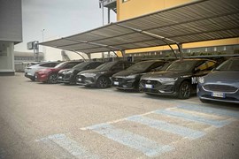 Padova Ford Store 02