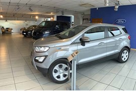 Ponte Alto Rovigo Ford Store 05