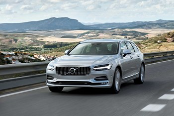191761 New Volvo V90 Location Driving