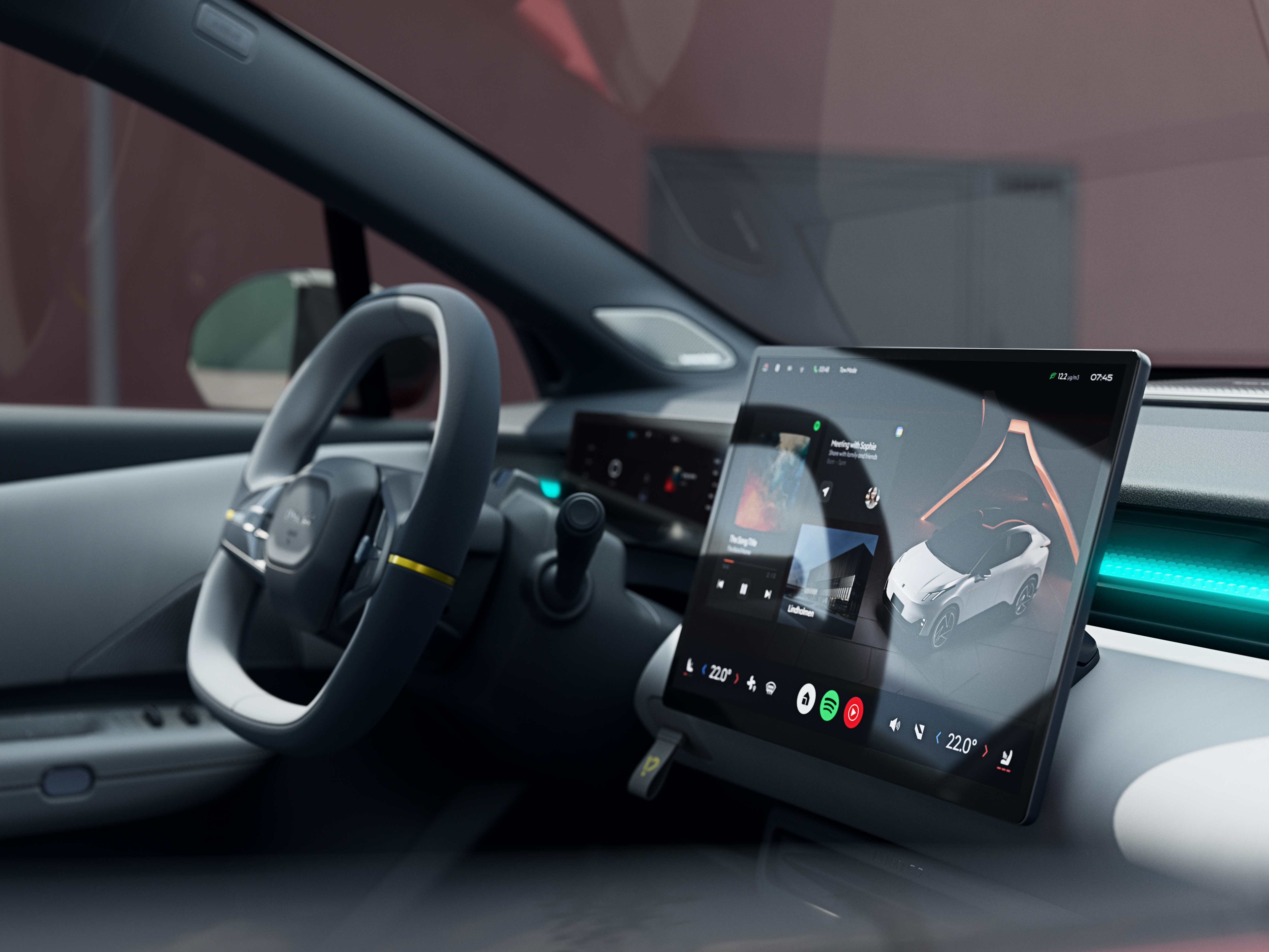 033 E335 Media Display HIGH