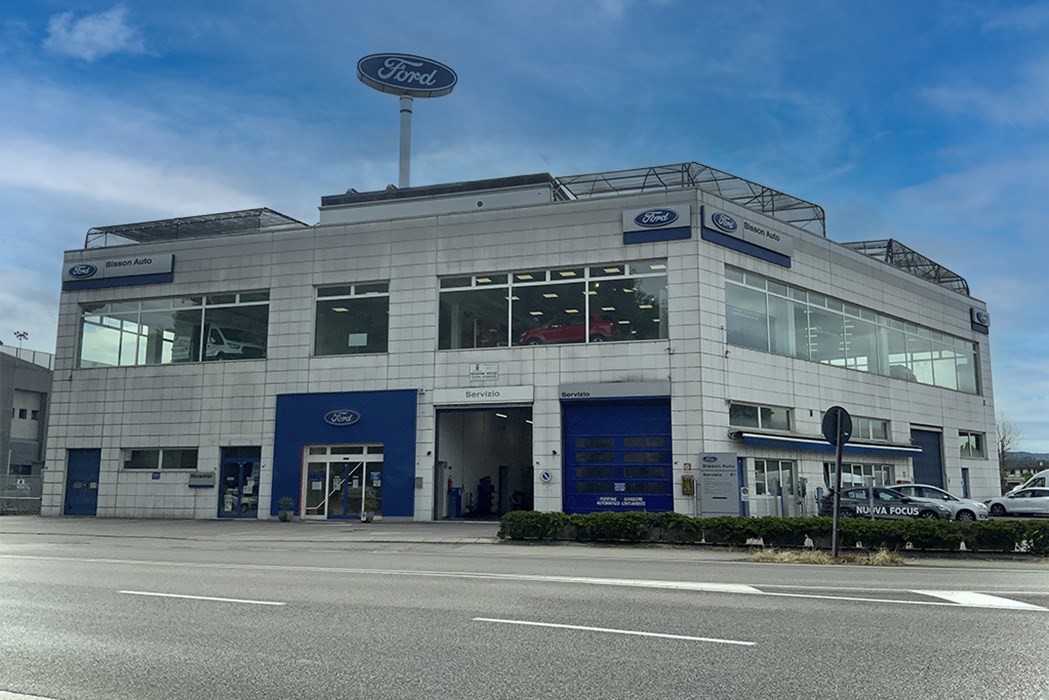 Ponte Alto Vicenza Ford Store 01 (1)