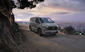 2022 FORD TRANSIT TRAIL 05