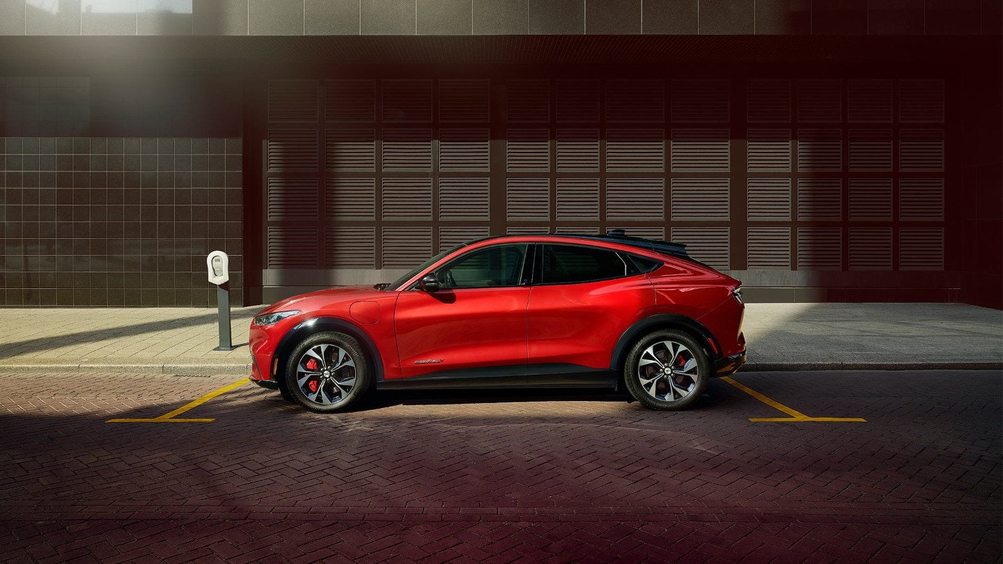 Ford Mustang Mach E Eu Shot 05 Mach E Awd Exterior Profile Static Final 16X9 2160X1215 Fc Jpg Rendit