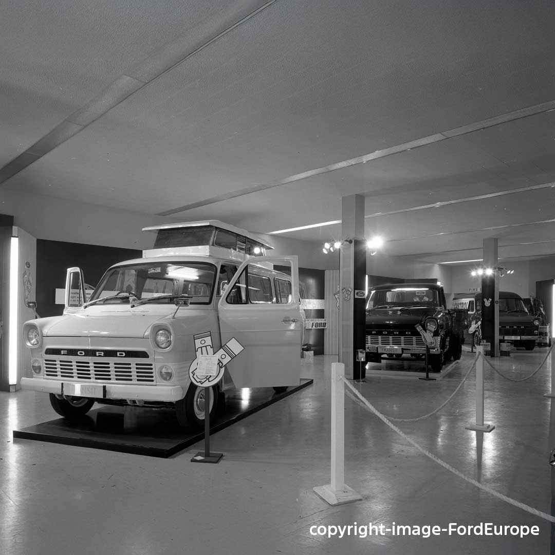 1965 Transit Dealers Presentation Warley Neg Copyright Image Fordeurope Imm Gallery Transit60 105
